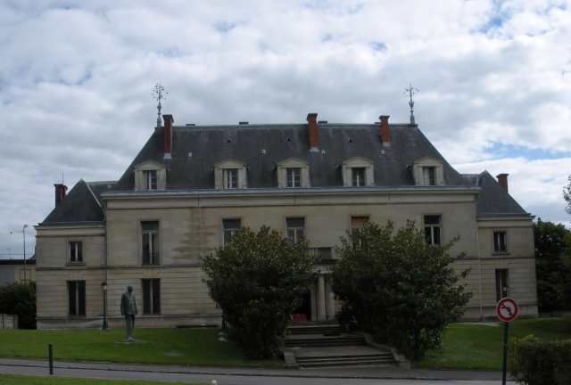 Sucy-en-Brie - Château de Montaleau
