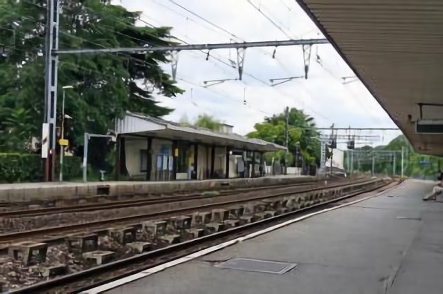 Gare d'Ablon sur Seine.