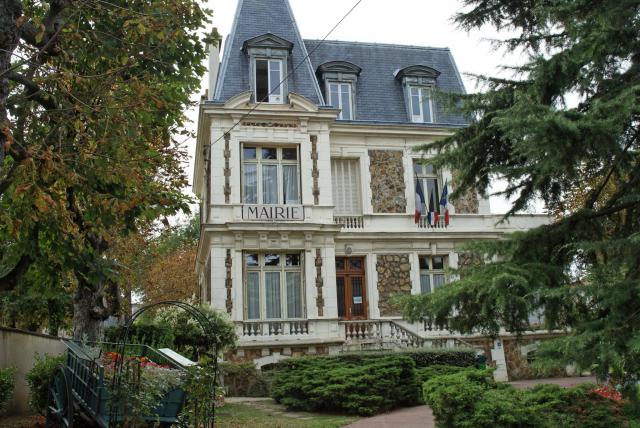 Mairie d'Ablon-sur-Seine, Val de Marne, France - Town hall of Ablon-sur-Seine, Val-de-Marne, France.