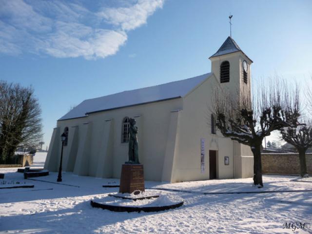 Eglise de Noiseau sous la neige