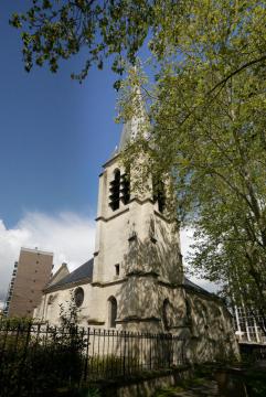Gentilly, Val-de-Marne, France. Église Saint-Saturnin.
