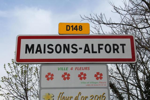 Panneau d'entrée dans Maisons-Alfort.