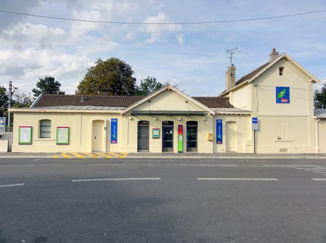 La gare de Domont, Val-d'Oise, France.