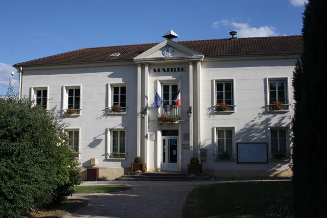 Bürgermeisteramt (Mairie) in Piscop im Département Val-d’Oise (Île-de-France