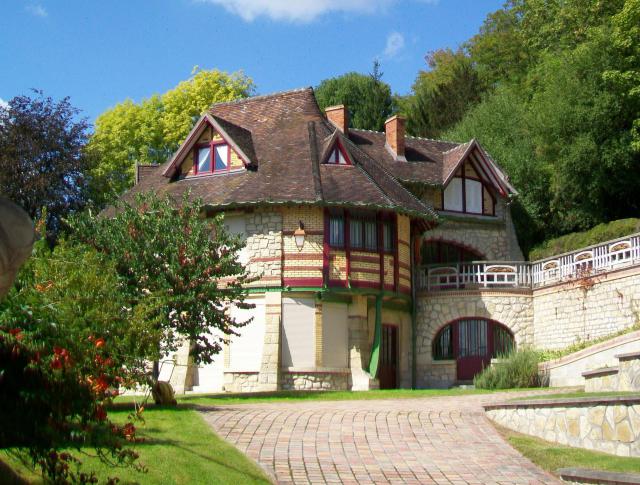 Le Castel Val.