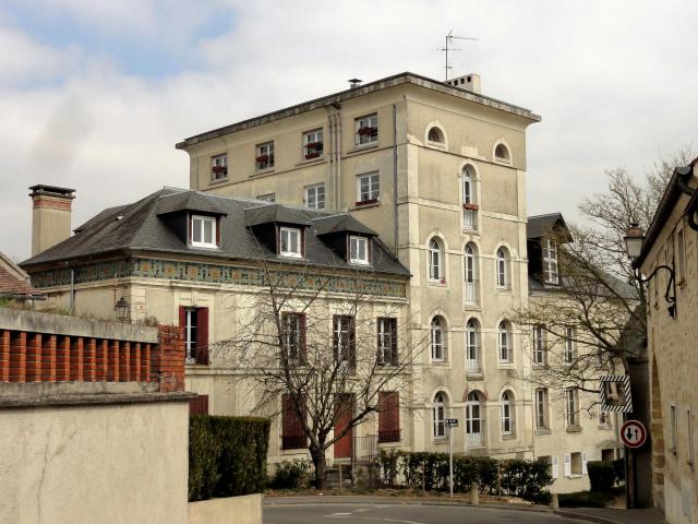 Minoterie sur la Viosne, dite Grand moulin ou moulin banal, rue Pasteur.