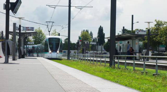 Terminus du T2 au pont de Bezons