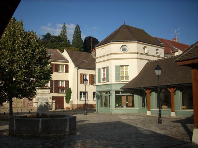 Saint-Prix - la Fontaine aux Pélerins