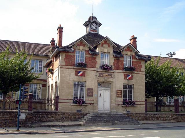 L'ancienne mairie-école à Garges-lès-Gonesse (Val-d'Oise), France