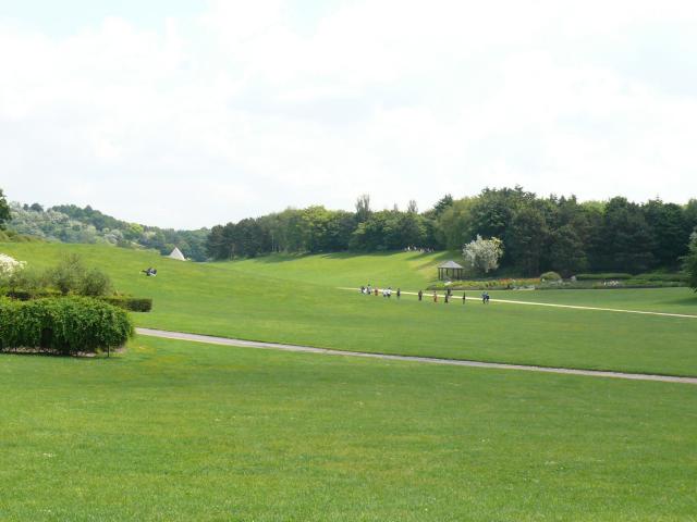 Parc départemental de La Courneuve (Seine-Saint-Denis - Île-de-France - France) près de l'entrée de Stains