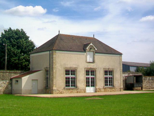 L'orangerie du château, rue de l'Église.