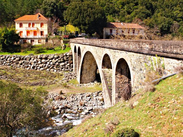 Lano - Pont de Lano (D139) sur la Casaluna
