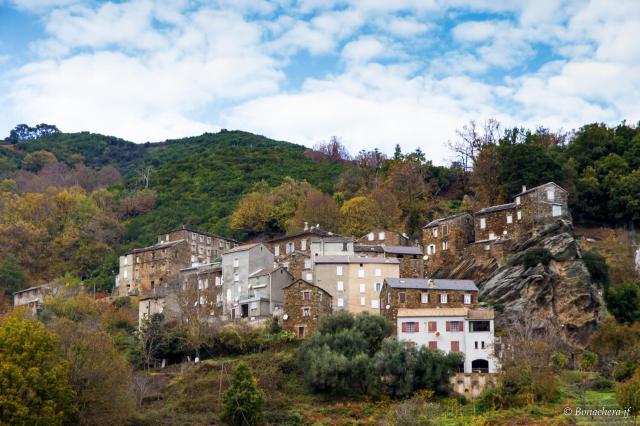 Pietra-di-Verde (Haute-Corse) - hameau du Montichju et "a Tozza"