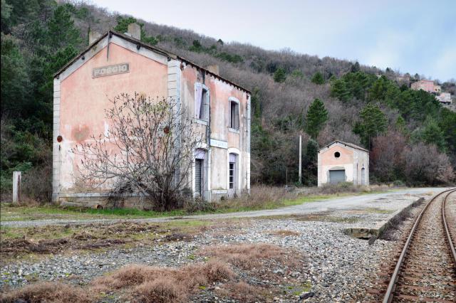 Poggio-di-Venaco, Centre Corse - Ancienne gare de Poggio-Riventosa