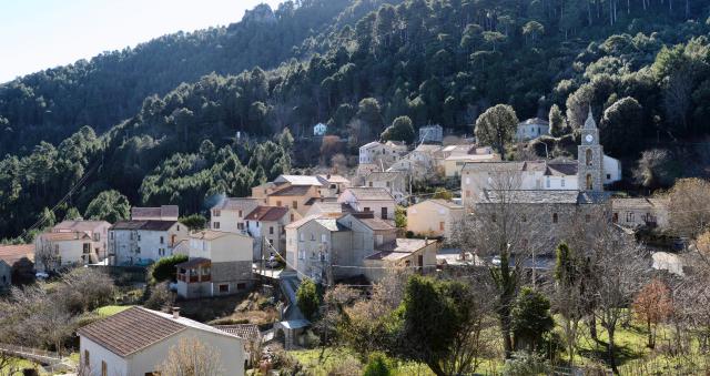 Rospigliani, Centre Corse - Panorama du village