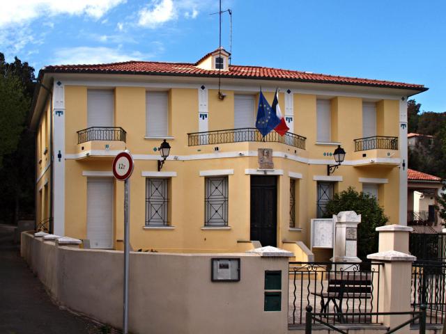 Pietracorbara, Cap Corse (Corse) - La mairie de Pietracorbara à Oreta