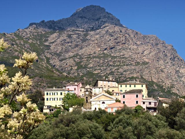Ogliastro (Corsica) - Vue du village