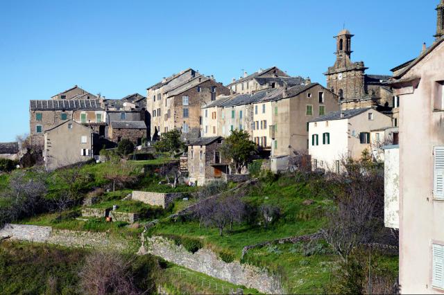 Penta-di-Casinca, Haute-Corse - Village classé en son entier