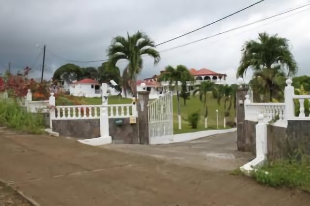 GOYAVE : une résidence
