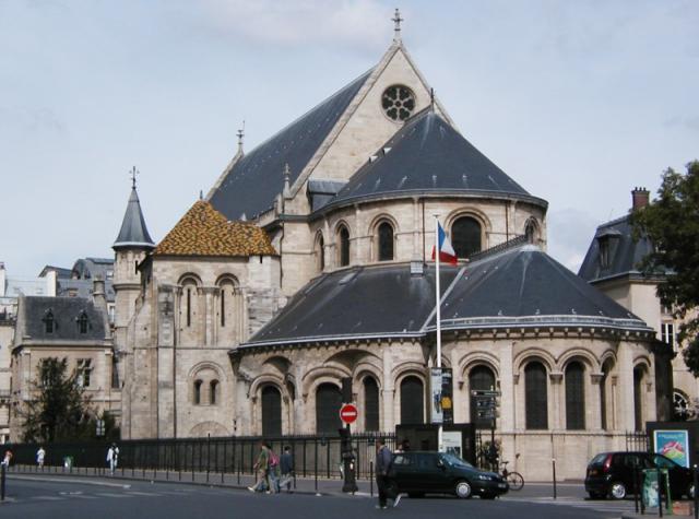 L'ancienne église abbatiale Saint-Martin-des-Champs, aujourd'hui Musée des arts et métiers, à Paris.