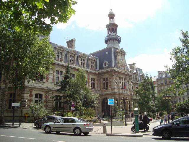 View of the Cityhall of the XIIe arrondissement of Paris at rue Descos
