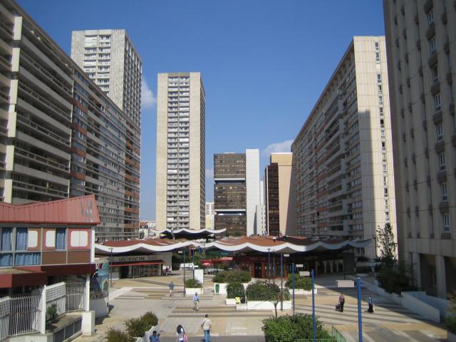 La dalle des Olympiades, 13e arrondissement de Paris