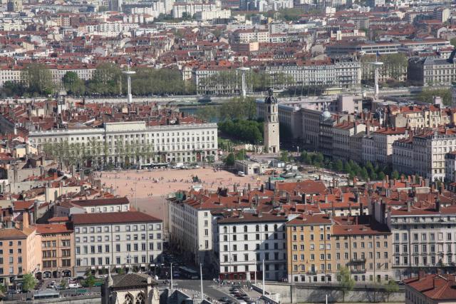La Place Bellecour et la Place Antonin Poncet depuis l'esplanade de Fourvière à Lyon.