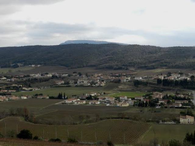 La digne d'Aval depuis le chemin du bois