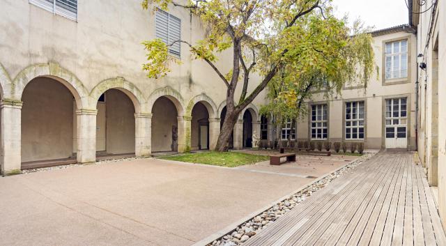 Français : Cour intérieure du musée