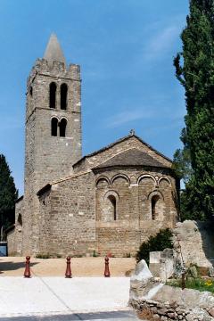 France - Languedoc - Aude - Église Saint-Saturnin de Pouzols-Minervois