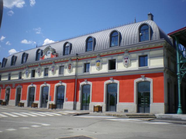 Pôle culturel comprenant la Médiathèque (Louis Miraillet) et le Conservatoire à Rayonnement Communal