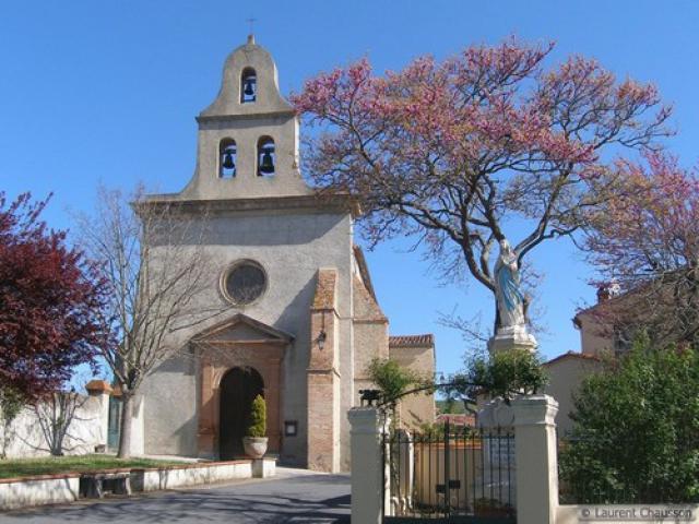Marquein, placette de l'église