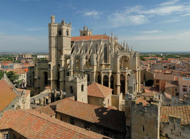 Cathédrale Saint-Just et Saint-Pasteur, à Narbonne, vu du donjon Gilles Aycelin. Cette image est obtenue en collant 9 photos prises à 31mm…