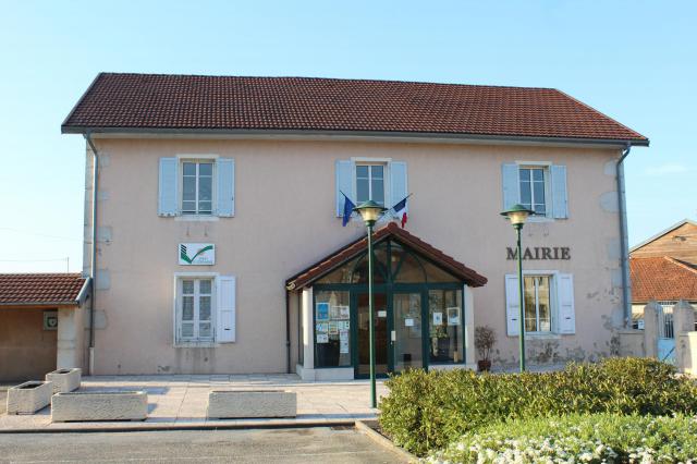 Mairie de Vieu-d'Izenave.