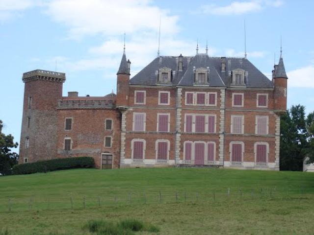 Château de Tavernost à Cesseins