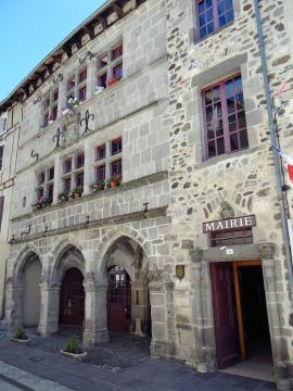 Cet édifice est répertorié dans la base Mérimée, base de données sur le patrimoine architectural français du ministère de la Culture, sous…
