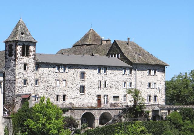 Mur-de-Barrez - Monastère Sainte-Claire - Façade sud