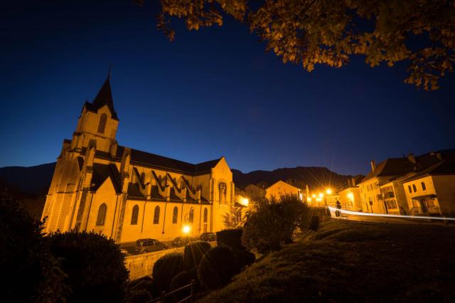 L'eglise de Gex by Night