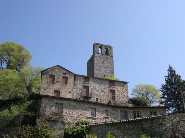 Brusque (Aveyron) - Clocher de la vieille église.