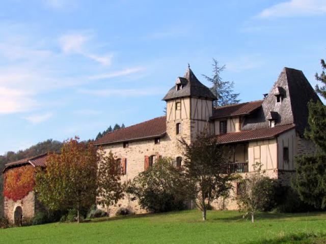 Belle maison aveyronnaise # Port-d'Agrès (commune de Saint-Parthem) # Aveyron (12) .