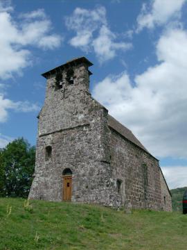 Église de Laussac (Commune Thérondels, Département Aveyron, France).
