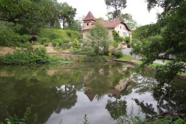 Les Crozes (46) pigeonnier