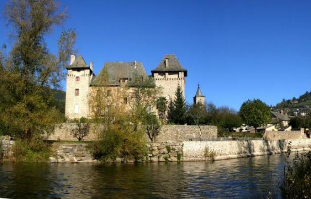 Chateau d'Entraygues-sur-Truyère (12)
