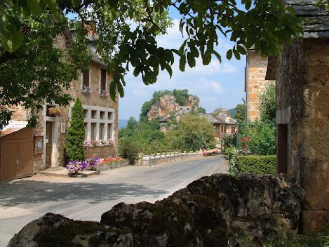 village de Rodelle 12