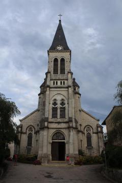 Église Saint-Martin de Poncin.