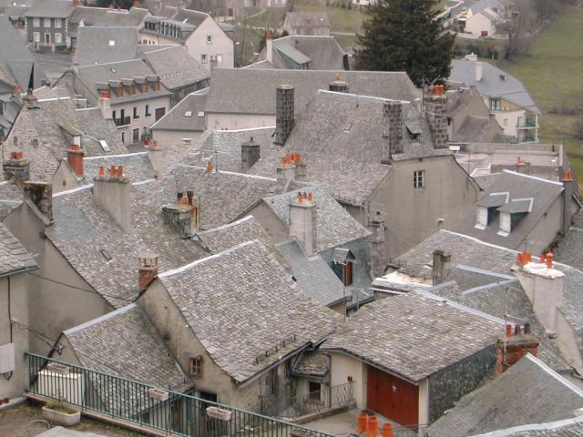 Les toits en lauzes de Laguiole (Aveyron, France)