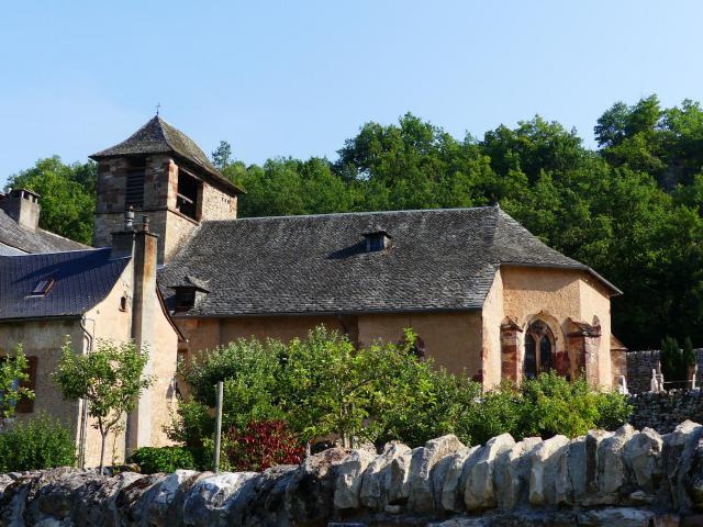 L'église de Cayssac, La Loubière, Aveyron, France.