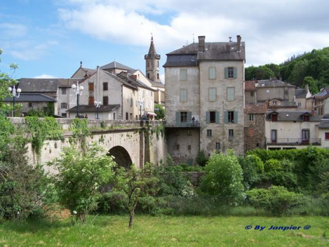St Jean du Bruel- Pont sur la Dourbie