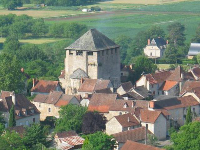 St-Pierre Toirac - clocher donjon