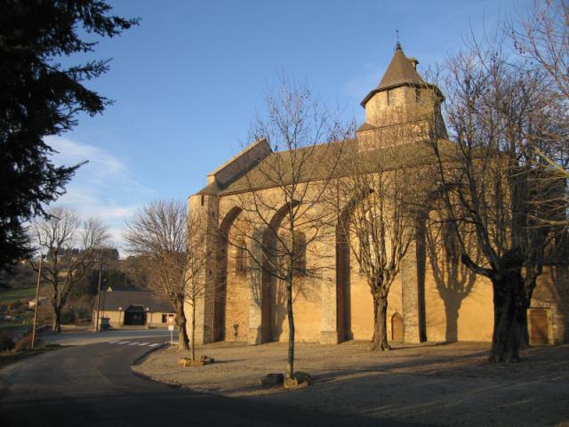 Rieupeyroux (Aveyron), France, église